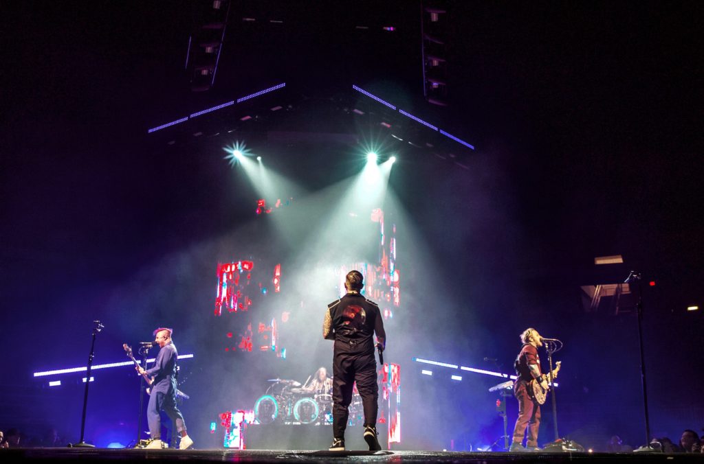 Shinedown 2022 04 15 giant center review